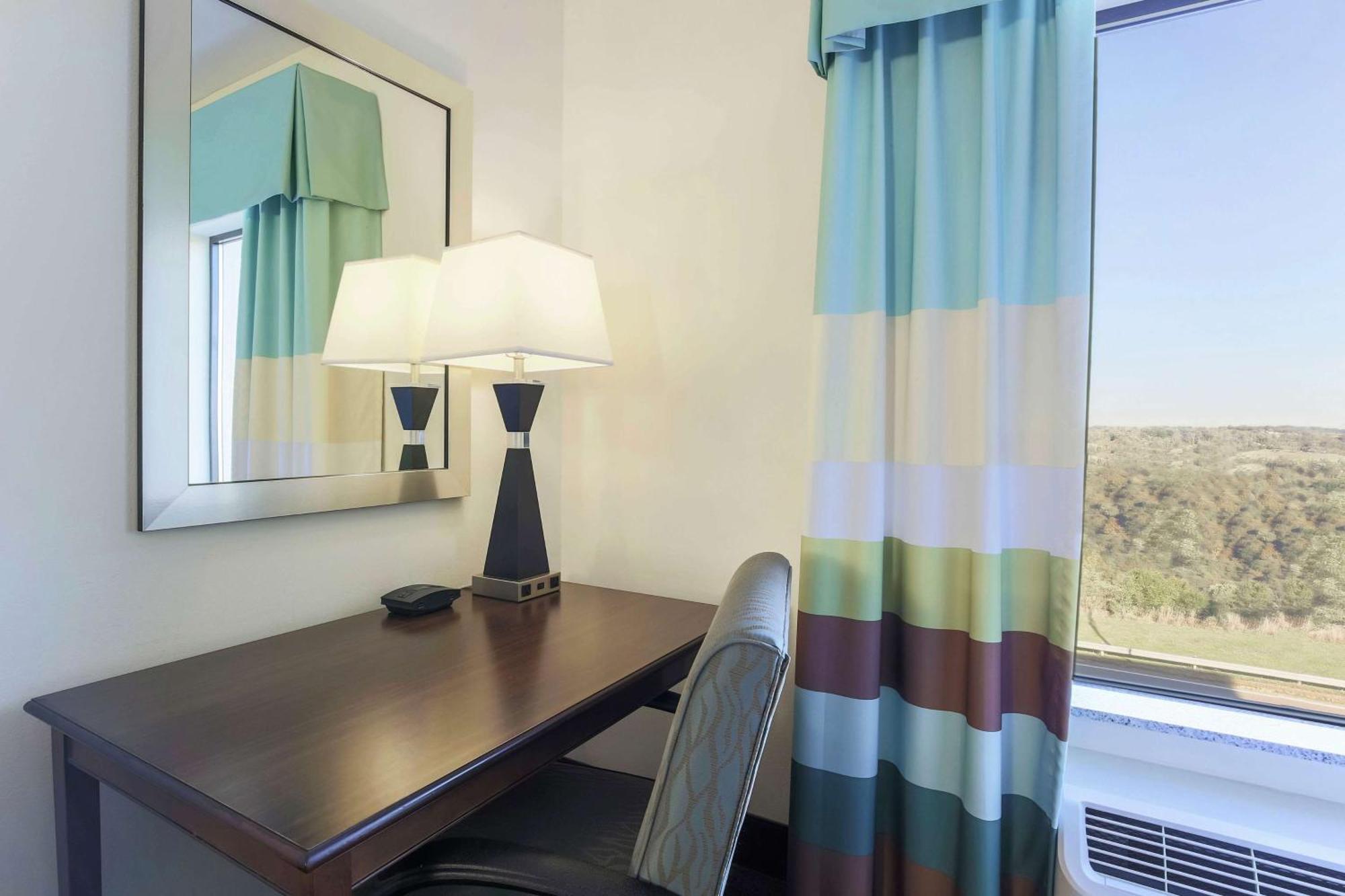Hampton Inn & Suites Wheeling - The Highlands Triadelphia Ngoại thất bức ảnh