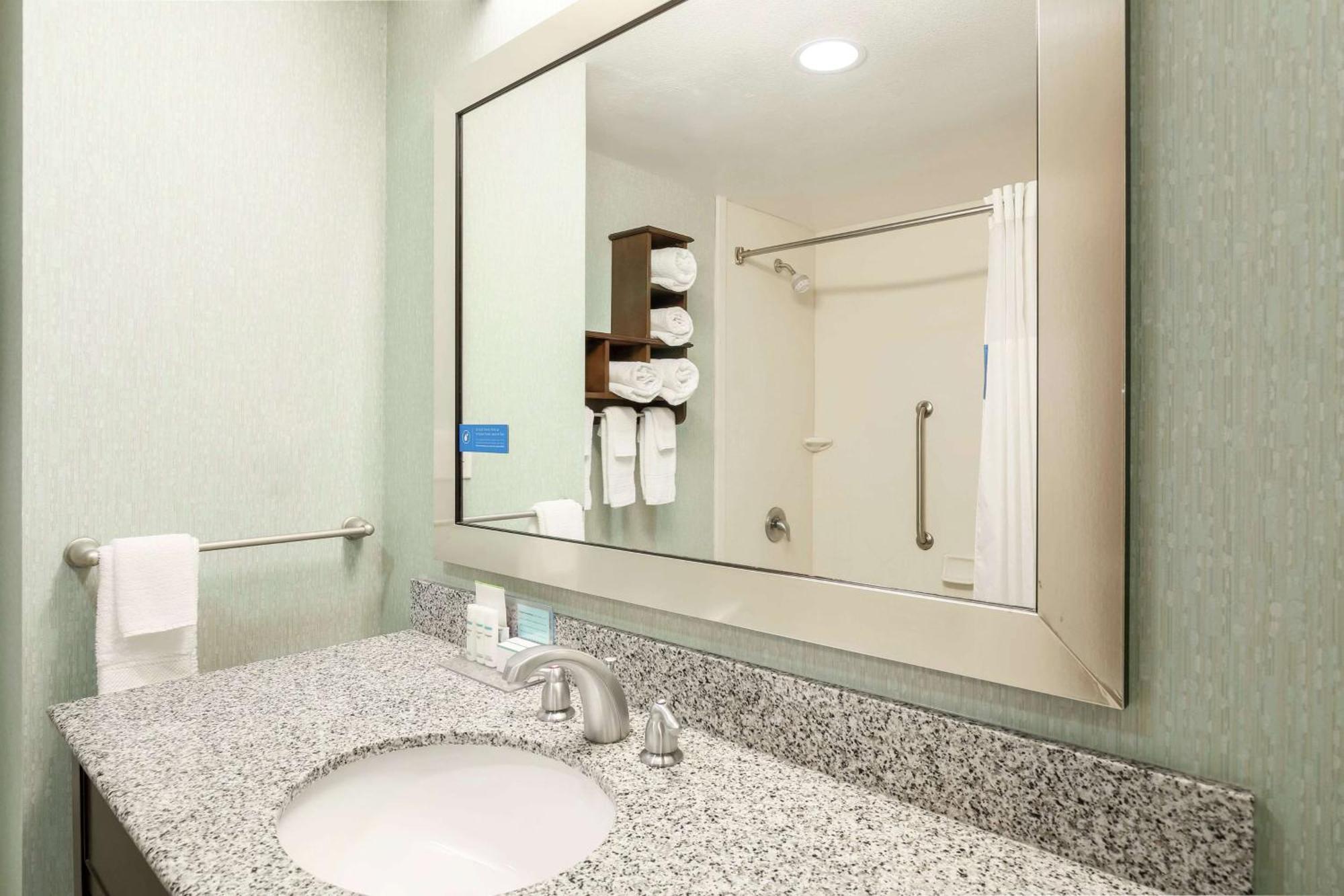 Hampton Inn & Suites Wheeling - The Highlands Triadelphia Ngoại thất bức ảnh