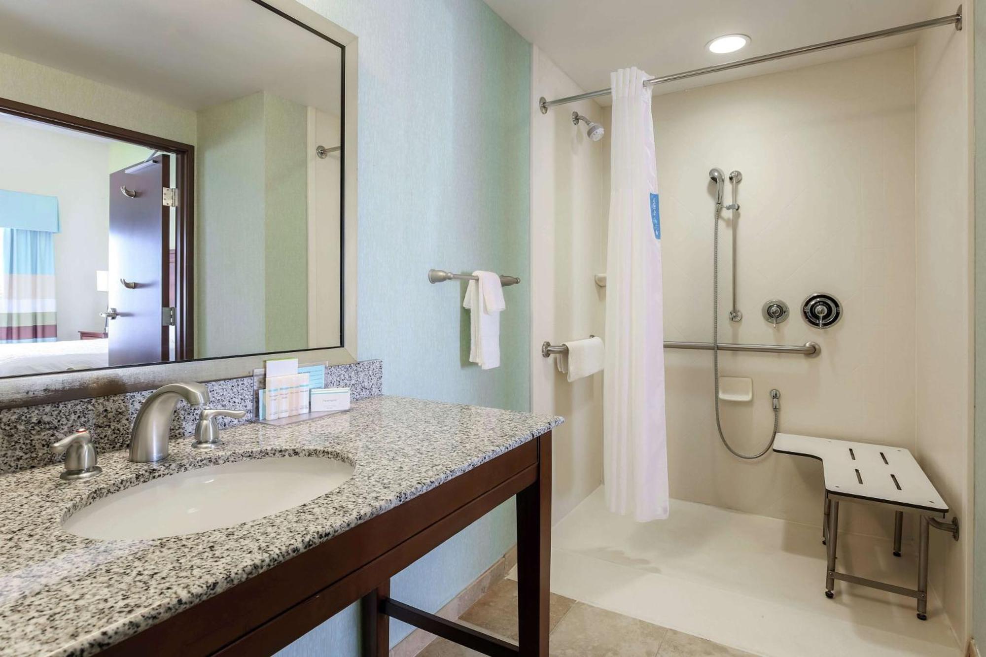 Hampton Inn & Suites Wheeling - The Highlands Triadelphia Ngoại thất bức ảnh
