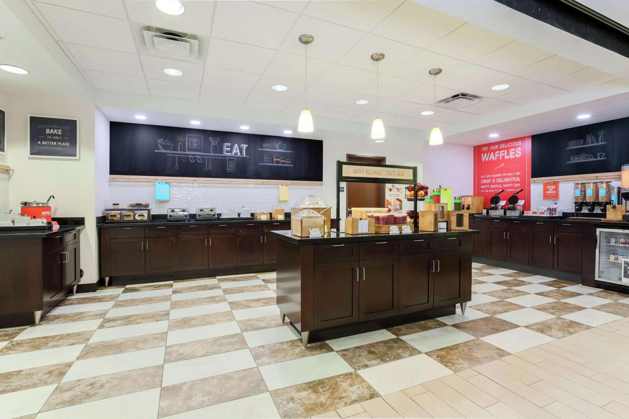Hampton Inn & Suites Wheeling - The Highlands Triadelphia Ngoại thất bức ảnh